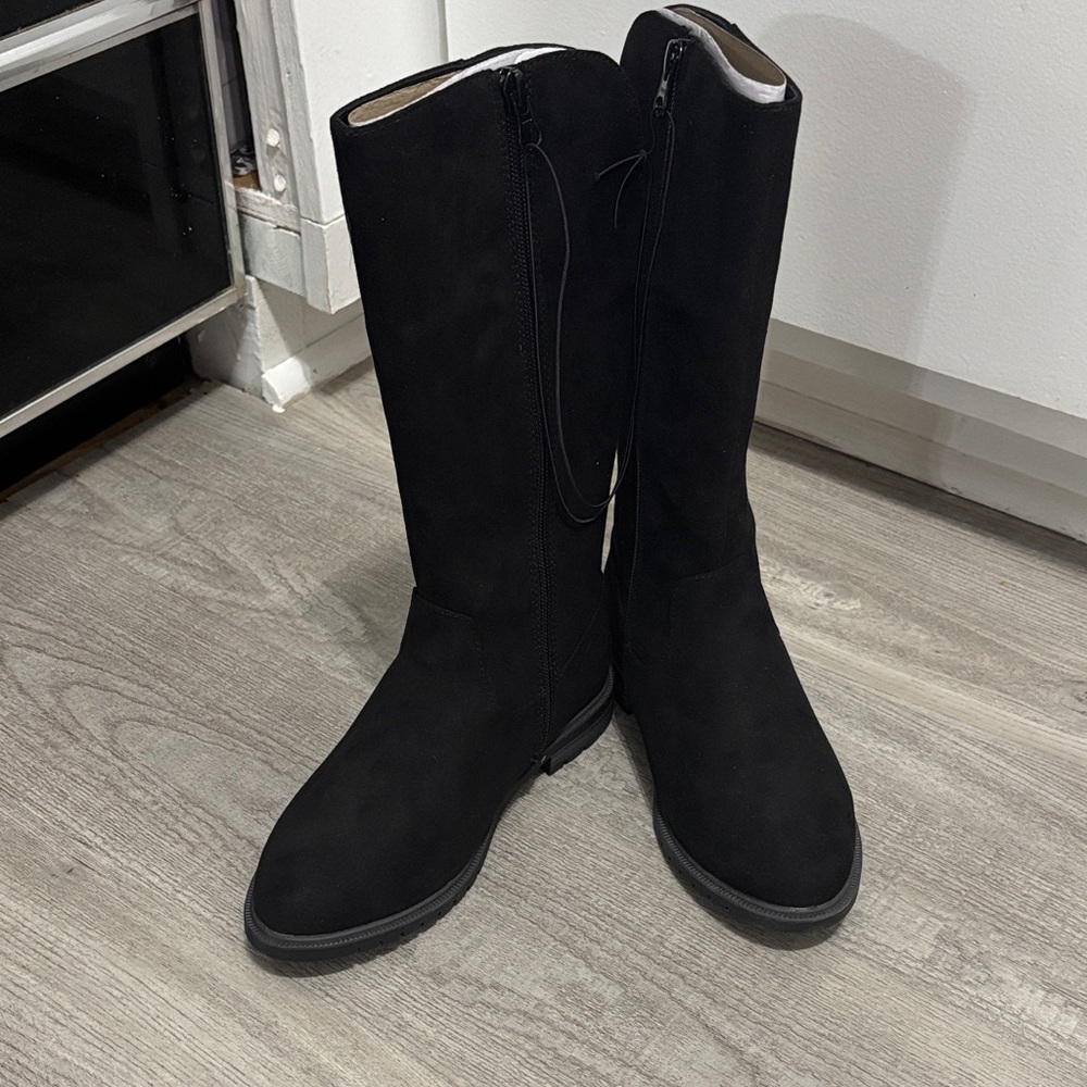 Girls  Black Boots